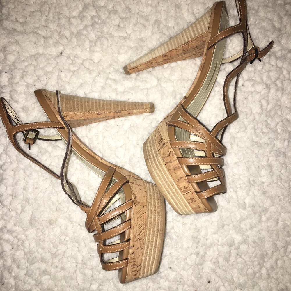 Heeled Strappy Sandals